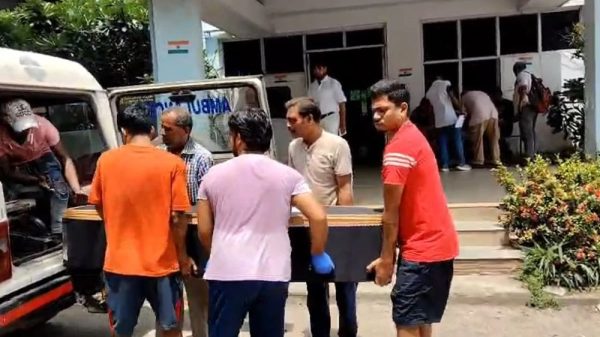 কলকাতার অগ্নিকাণ্ডে নিহত বাংলাদেশিদের মরদেহ দেশে