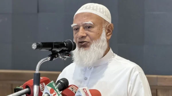 অবহেলিত ইউনানী-আয়ুর্বেদিক মেডিকেল কলেজের পাশে জামায়াত আমির