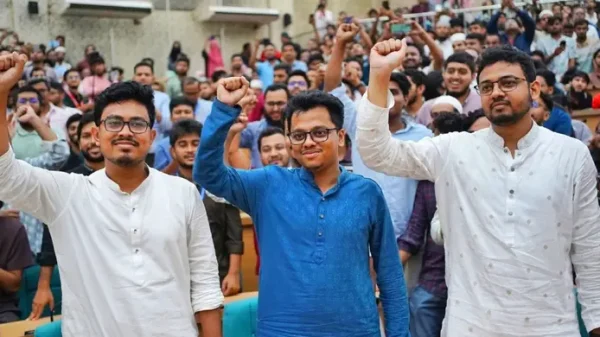 দাবি-দাওয়ার দাবিতে ডাকসুর অধিকাংশ কার্যক্রম