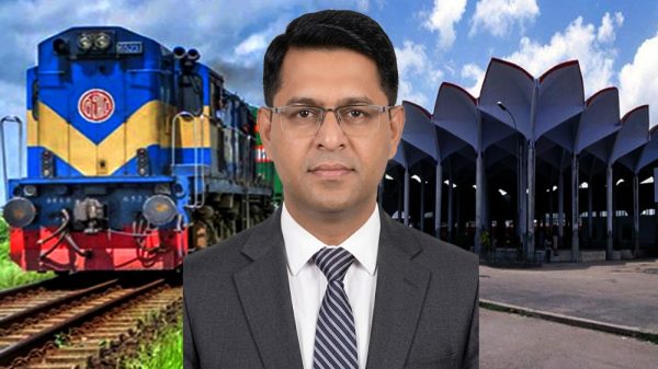 রাজনীতির রং বদলে গুরুত্বপূর্ণ পদে রেলের বাদশা সফিকুর